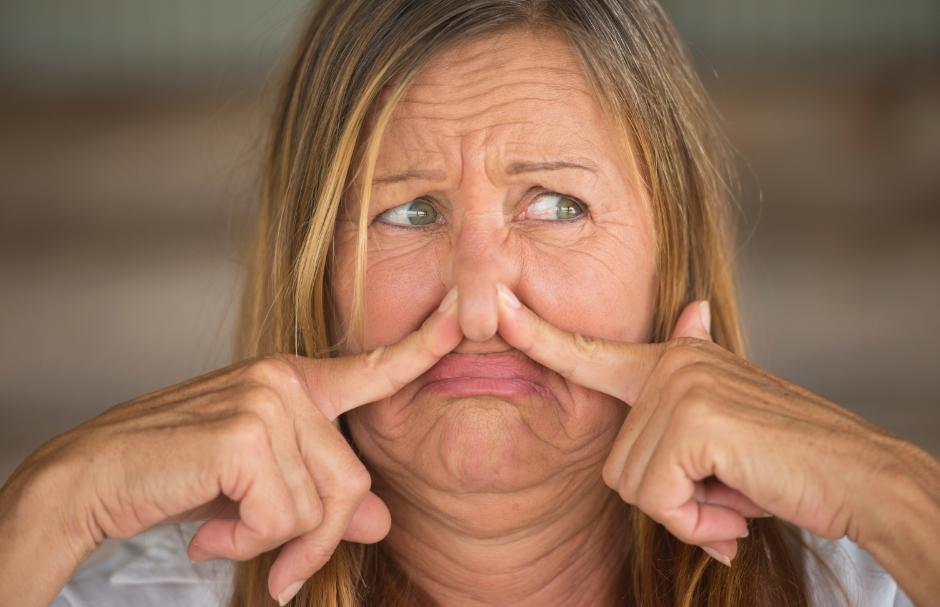 My Roommate Smells Bad 3 Powerful Tips on What to Do